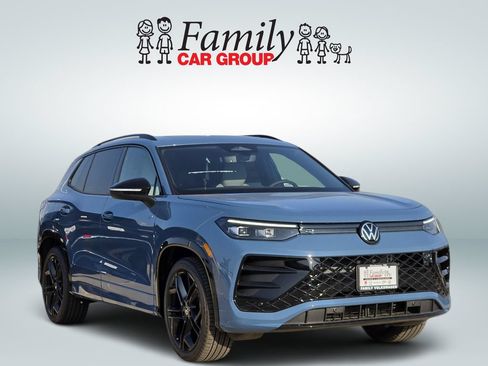 New 2026 Volkswagen Tiguan SE R-Line FWD image 2