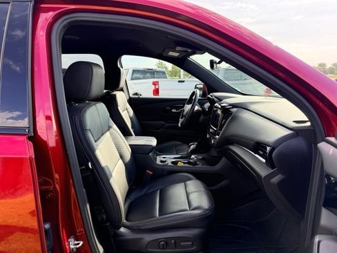 Certified 2022 Chevrolet Traverse RS AWD/4WD image 11