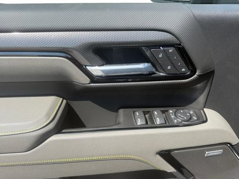 New 2026 Chevrolet Silverado 2500 ZR2 w/ LPO, Dark Essentials Package AWD/4WD image 11