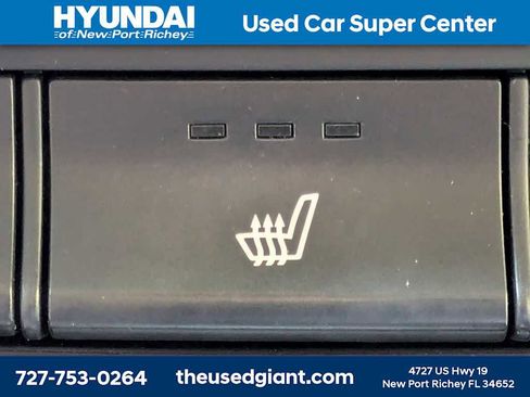 Used 2020 Hyundai Santa Fe SEL FWD image 27