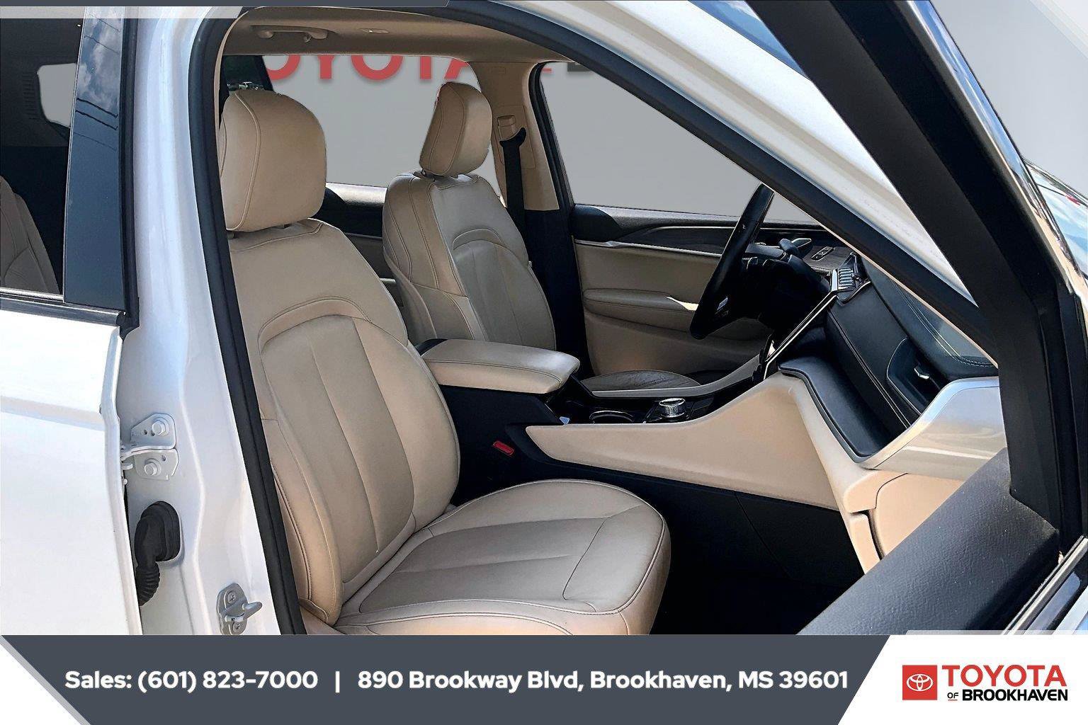 Used 2021 Jeep Grand Cherokee L Limited RWD image 6
