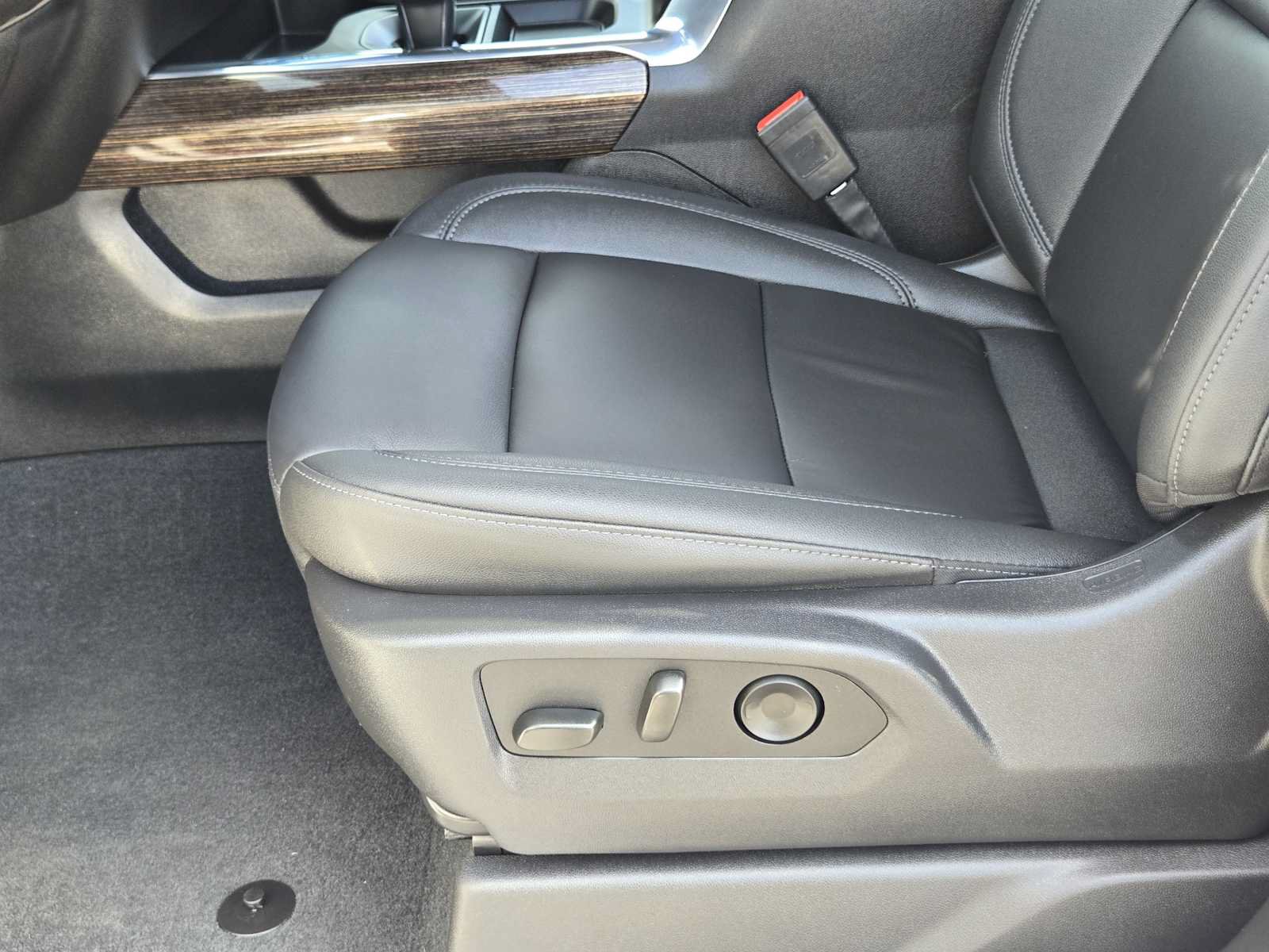 Certified 2025 GMC Sierra 1500 Elevation w/ Elevation Premium Package AWD/4WD image 24
