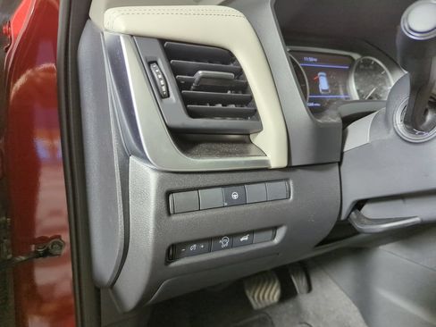 Used 2023 Nissan Rogue SV w/ SV Premium B Package FWD image 26