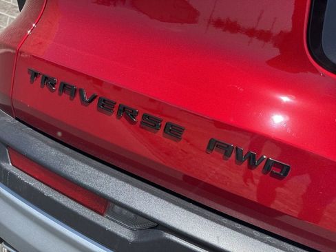 New 2026 Chevrolet Traverse Z71 w/ Enhanced Driving Package AWD/4WD image 11