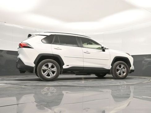 Used 2024 Toyota RAV4 XLE w/ Convenience Package image 40