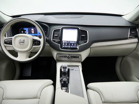Used 2024 Volvo XC90 T8 Ultimate w/ Protection Package Premier AWD/4WD image 28