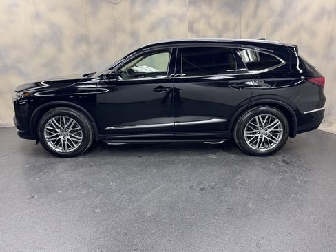 Used 2023 Acura MDX SH-AWD w/ Advance Package image 3