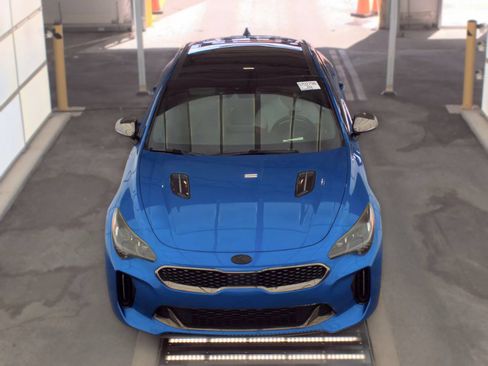 Used 2018 Kia Stinger GT2 AWD/4WD image 3