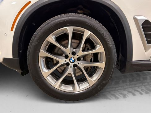 Used 2026 BMW X5 xDrive40i AWD/4WD image 54