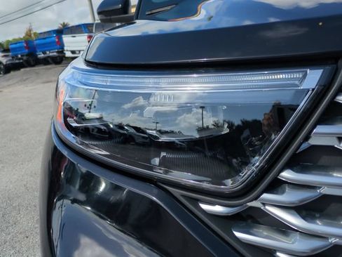 Used 2020 Ford Explorer Platinum w/ Premium Technology Package AWD/4WD image 10