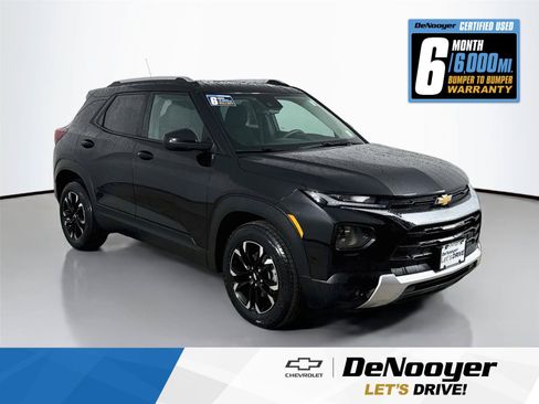 Used 2023 Chevrolet TrailBlazer LT FWD image 1