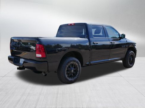 Used 2018 RAM 1500 Express w/ Black Ram 1500 Express Group AWD/4WD image 7