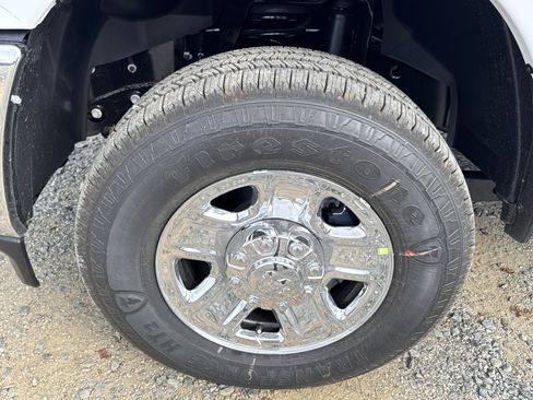 New 2026 RAM 2500 Tradesman w/ Chrome Appearance Group image 10