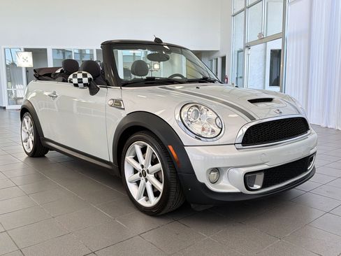 Used 2015 MINI Cooper S image 7