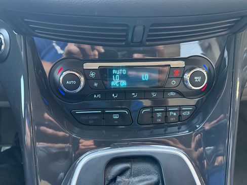 Used 2014 Ford Escape Titanium w/ Equipment Group 401A FWD image 22