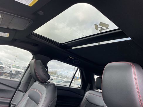 Used 2023 Ford Explorer ST-Line w/ Class IV Trailer Tow Package image 20