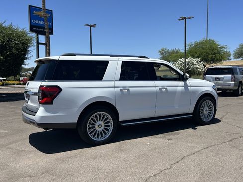 Used 2023 Ford Expedition Max Limited RWD image 5