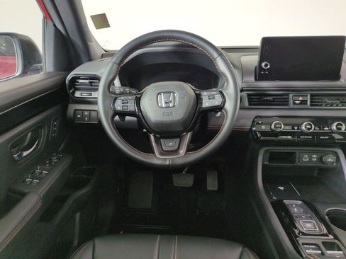Used 2024 Honda Pilot TrailSport image 13