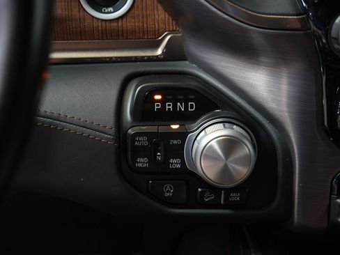Used 2020 RAM 1500 Limited w/ Off Road Group AWD/4WD image 40