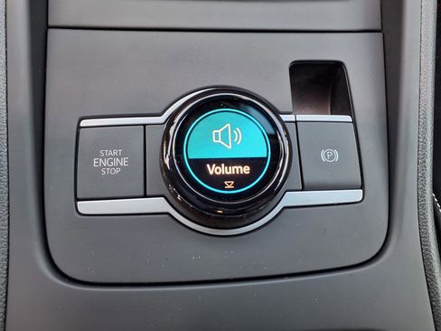 New 2026 Volkswagen Tiguan SE R-Line image 52