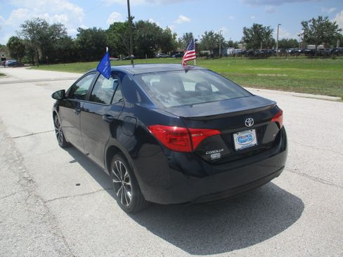 Used 2019 Toyota Corolla SE FWD image 5