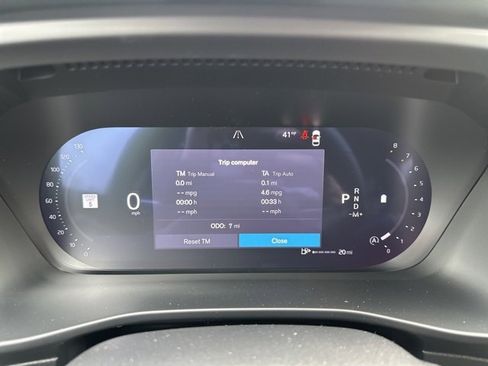 New 2026 Volvo XC40 B5 Ultra w/ Climate Package image 16