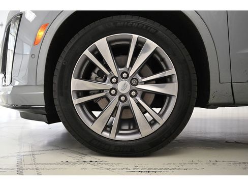 Used 2025 Cadillac XT6 Premium Luxury w/ Technology Package image 23