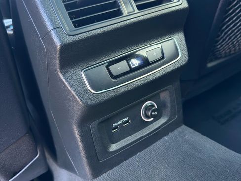 Used 2020 Audi Q5 2.0T Titanium Premium Plus w/ Premium Plus Package image 42