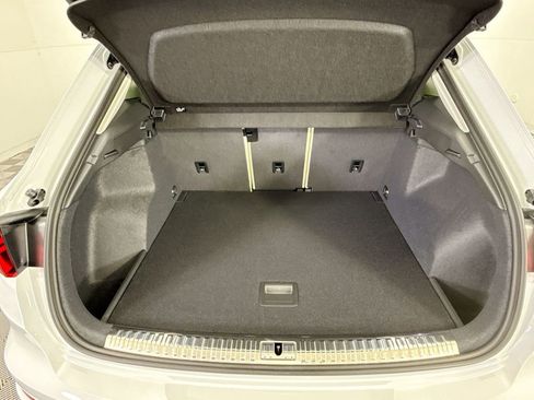 Used 2025 Audi Q3 2.0T Premium w/ Convenience Package image 26