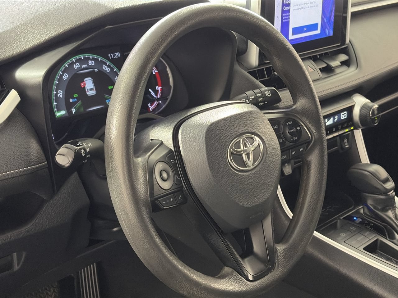 Used 2023 Toyota RAV4 XLE FWD image 13