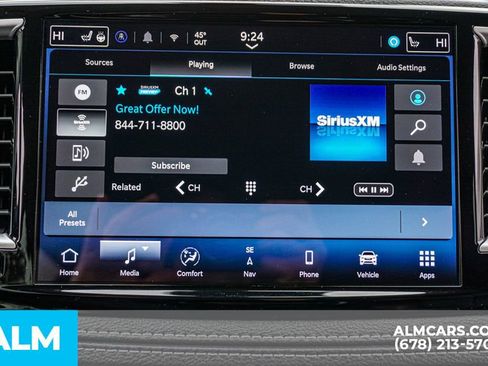 Used 2024 Chrysler Pacifica Select image 45