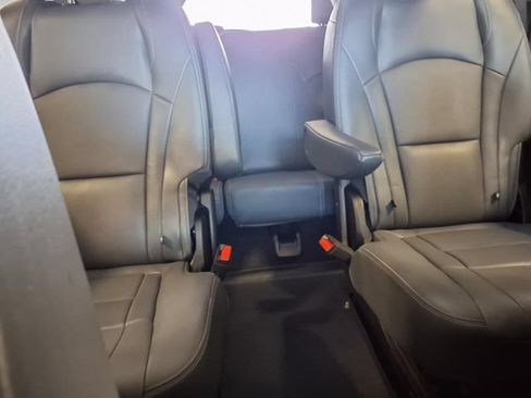 Used 2021 Buick Enclave Premium w/ Sun and Sites Package AWD/4WD image 29
