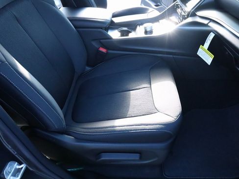 New 2025 Jeep Grand Cherokee Laredo w/ Luxury Tech Group I image 14