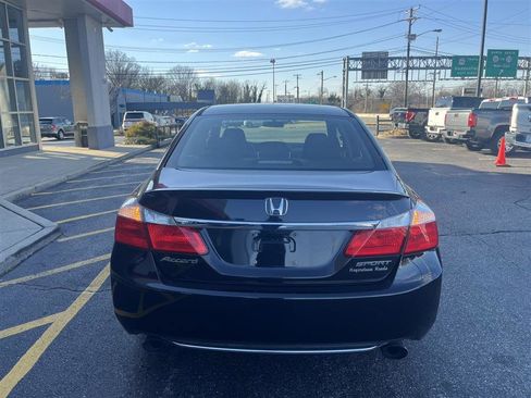 Used 2015 Honda Accord Sport image 7