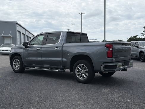 Used 2019 Chevrolet Silverado 1500 LTZ w/ LTZ Premium Package RWD image 10