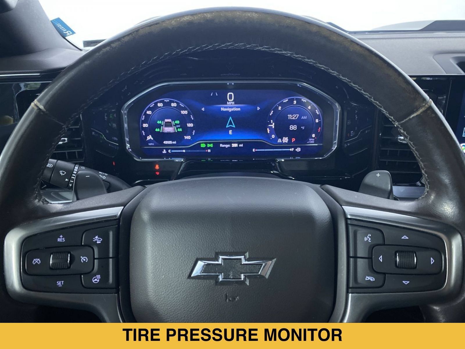 Certified 2022 Chevrolet Silverado 1500 LT Trail Boss w/ LT Trail Boss Premium Package AWD/4WD image 3