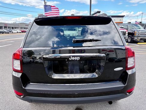 Used 2014 Jeep Compass Latitude image 5
