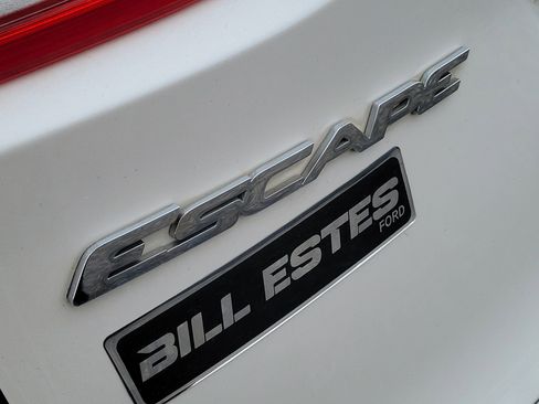 Used 2014 Ford Escape SE w/ Equipment Group 201A image 6