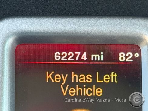 Used 2018 Dodge Journey SXT w/ Connectivity Group FWD image 24