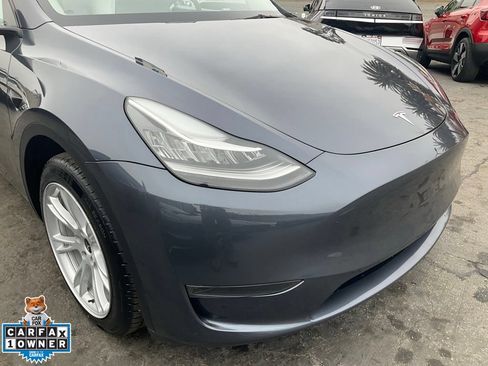 Used 2023 Tesla Model Y Long Range AWD/4WD image 71