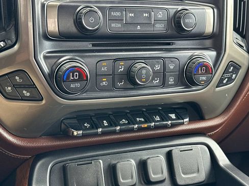 Used 2019 Chevrolet Silverado 2500 High Country w/ Duramax Plus Package AWD/4WD image 20