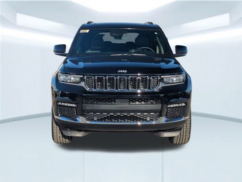 New 2025 Jeep Grand Cherokee L Limited w/ Luxury Tech Group II RWD image 11