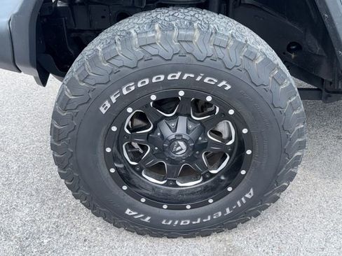 Used 2020 Jeep Wrangler Sport AWD/4WD image 38