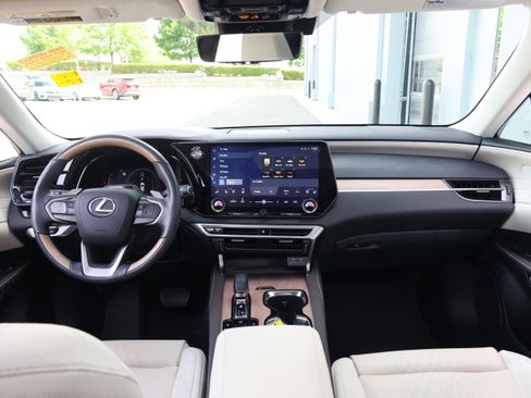 Used 2023 Lexus RX 350 FWD w/ Cold Area Package image 17