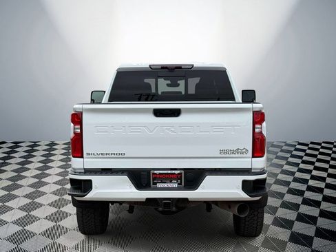 Used 2021 Chevrolet Silverado 2500 High Country w/ Z71 Off-Road Package AWD/4WD image 6