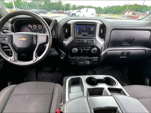 Used 2023 Chevrolet Silverado 1500 Custom AWD/4WD image 8