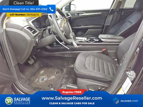 Used 2014 Ford Fusion SE image 9