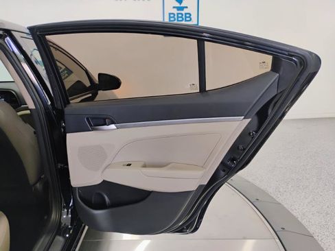Used 2020 Hyundai Elantra SE w/ Cargo Package (C1) FWD image 30