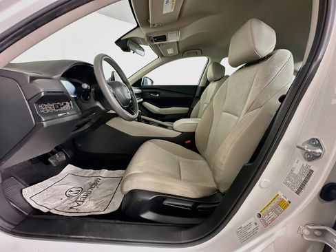 Used 2025 Honda Accord LX image 13