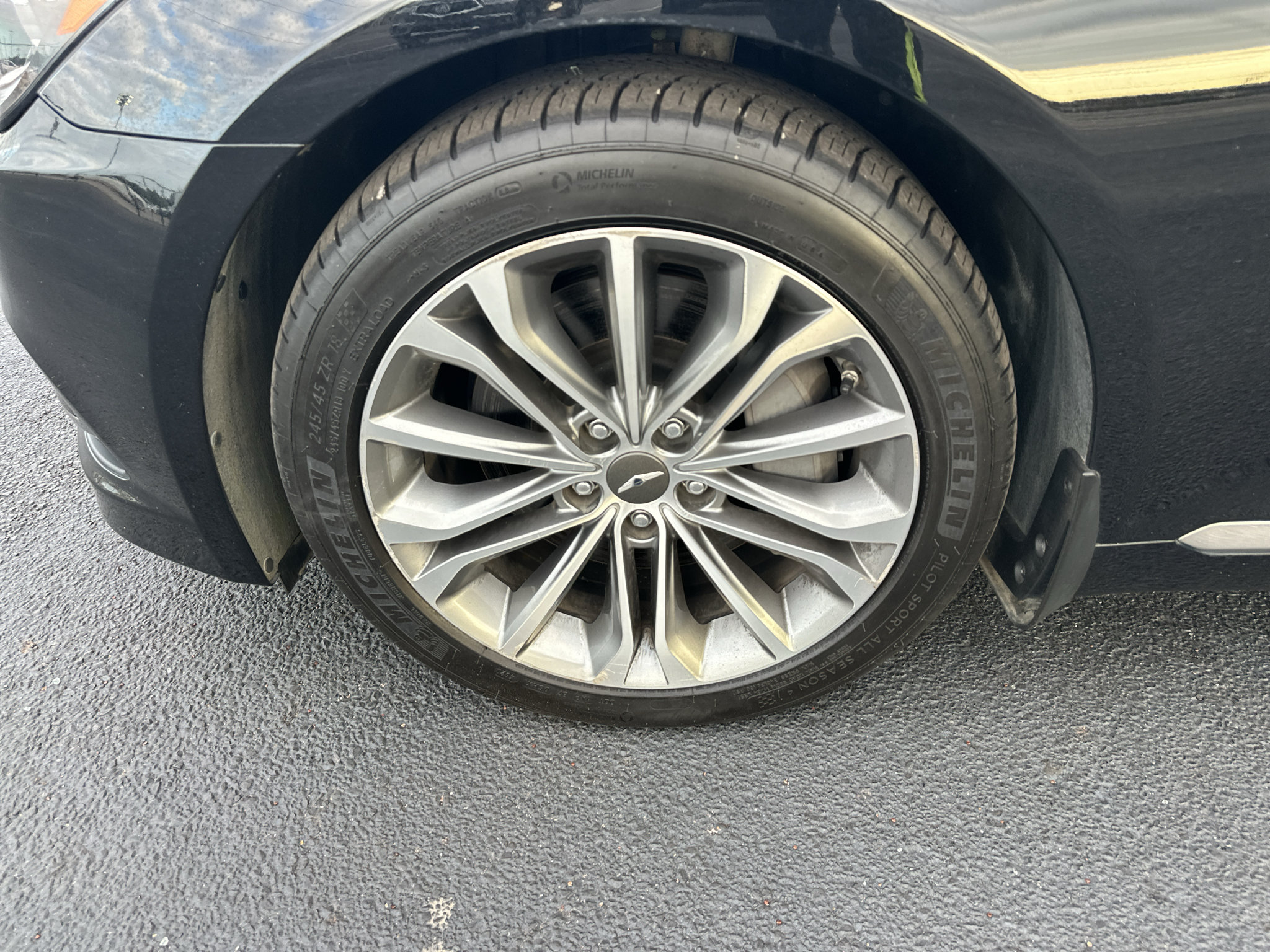 Used 2017 Genesis G80 3.8 w/ Option Group 02 RWD image 23